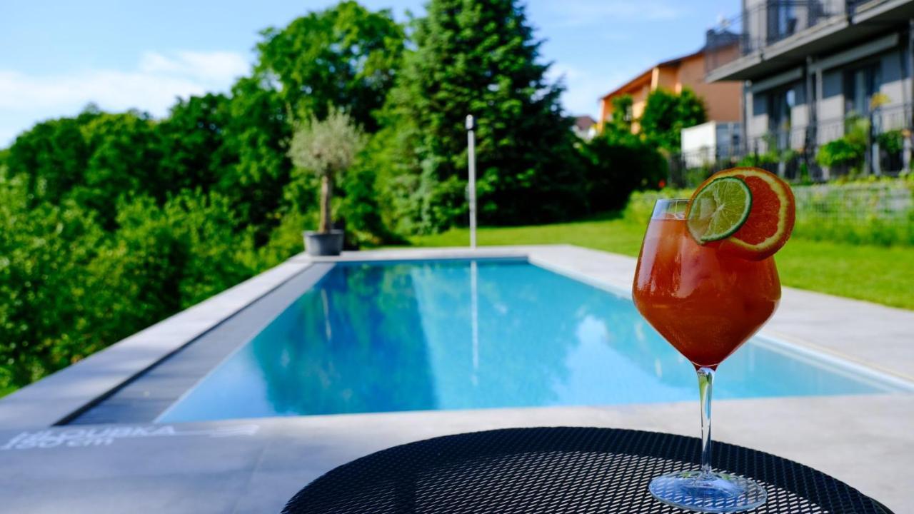 Restaurant & Pension U Hradu Šternberk Exteriör bild